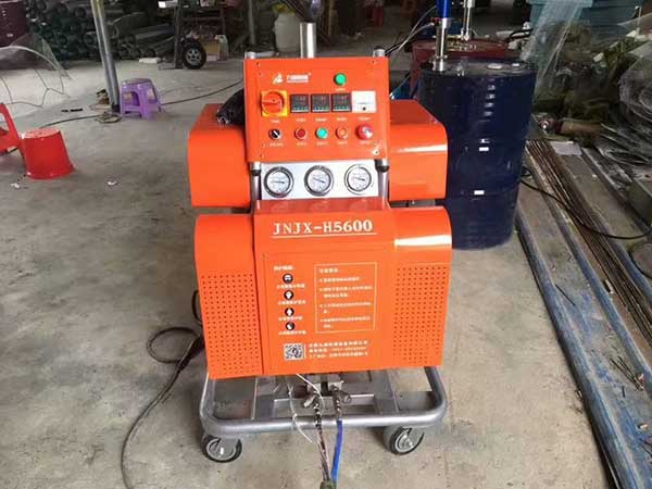 聚脲噴涂機(jī)系統(tǒng)施工工藝-鐵嶺(圖1) H5600聚脲噴涂機(jī)