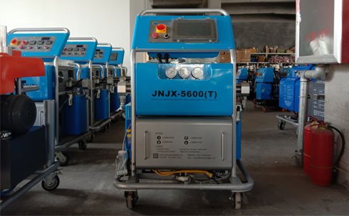 聚氨酯仿木材料發(fā)泡設(shè)備(圖1) H5600TPLC-聚氨酯仿木材料發(fā)泡設(shè)備